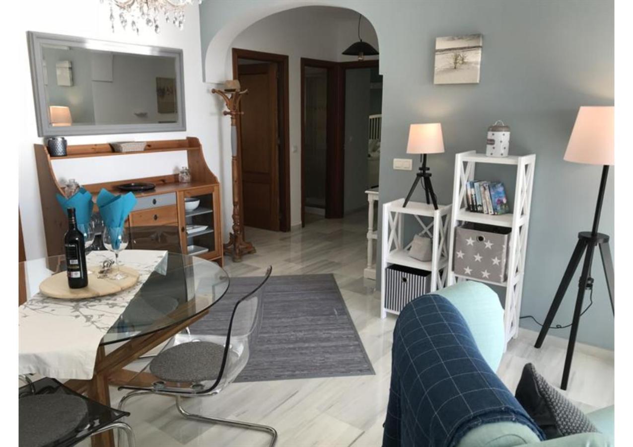 Sunny Apartment On Burriana Beach Нерха Екстериор снимка